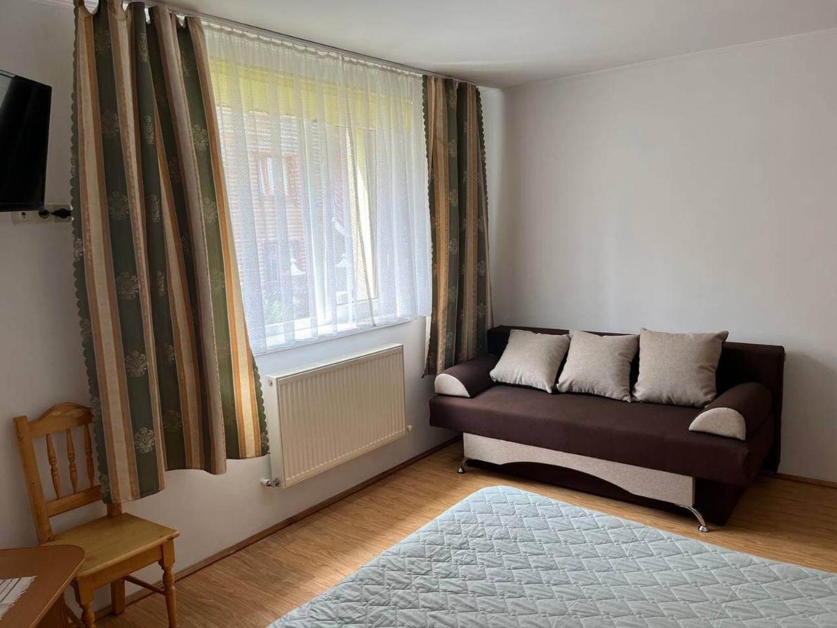 Oskolok Dovbusha Mini-Hotel Yaremche Ngoại thất bức ảnh