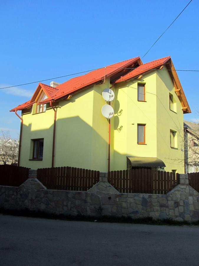 Oskolok Dovbusha Mini-Hotel Yaremche Ngoại thất bức ảnh